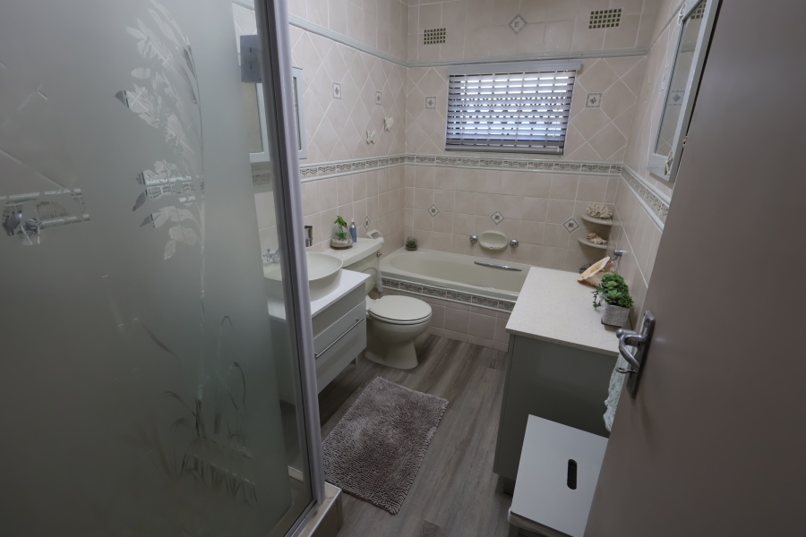 3 Bedroom Property for Sale in Beacon Bay Eastern Cape